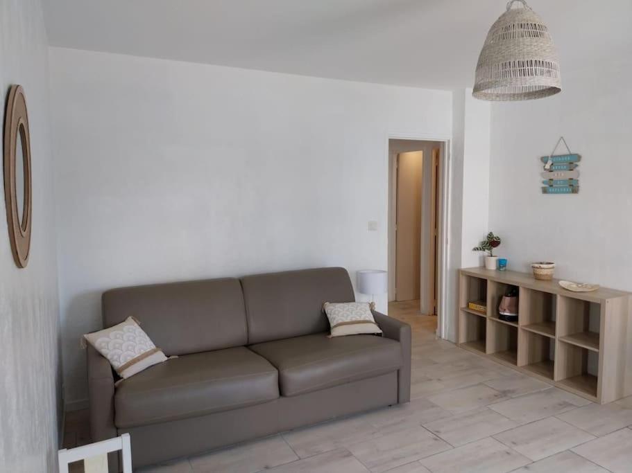Appartement Port De イエール エクステリア 写真
